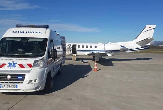 Tiran Ambulans Uçak
