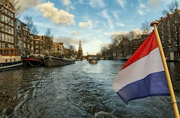 Hollanda Uçak Kiralama